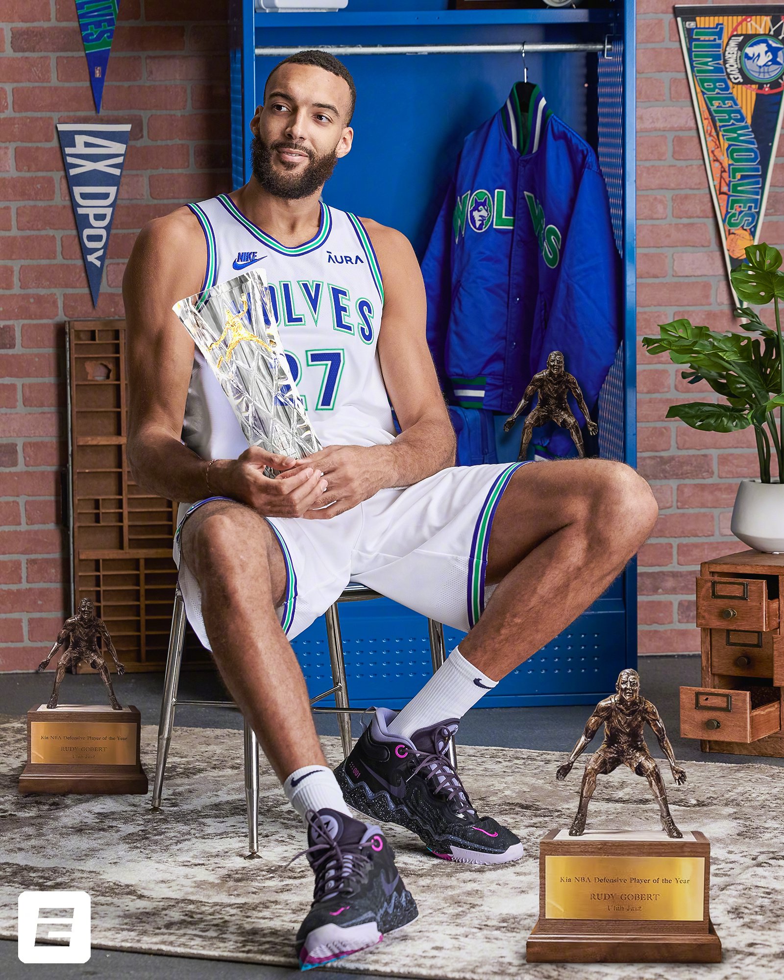 NBA最佳防守球员：戈贝尔荣膺 