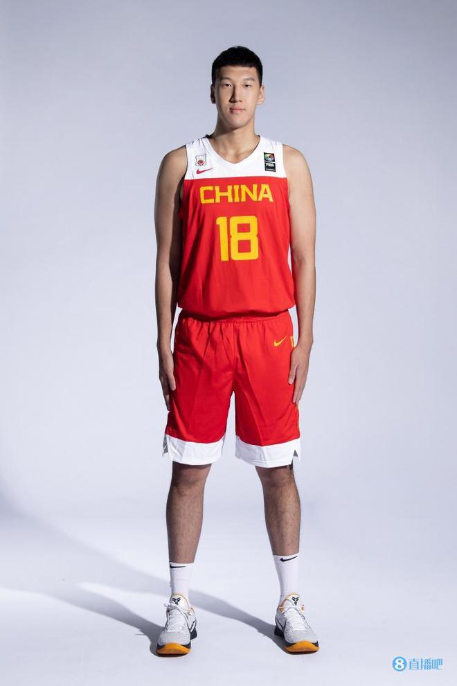 非洲队崭露头角，联赛争夺激烈 